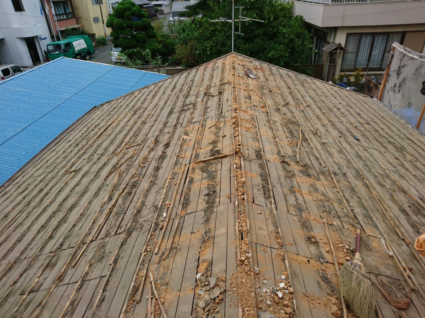 ガルバリウム屋根カバー葺き工法